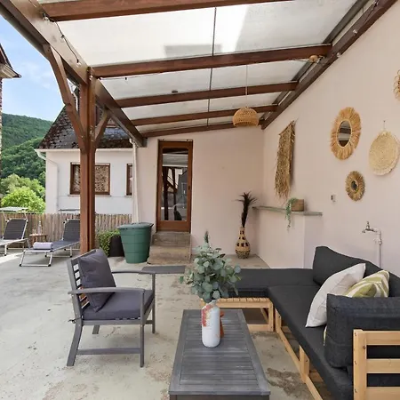 Haus Blaue Traube Mit Moselblick Apartment Ediger-Eller Exterior photo