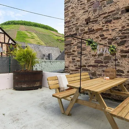 Haus Blaue Traube Mit Moselblick Apartment Ediger-Eller Exterior photo