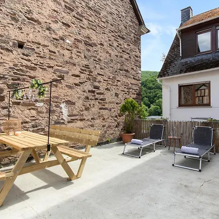 Haus Blaue Traube Mit Moselblick Apartment Ediger-Eller Exterior photo