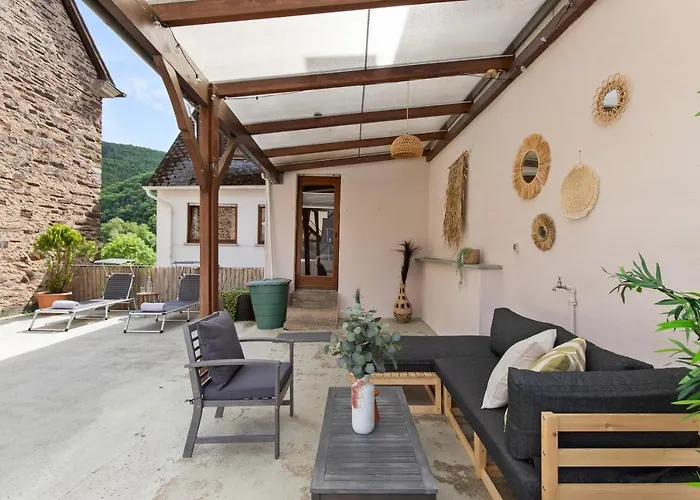 Haus Blaue Traube mit moselblick und privat terrasse