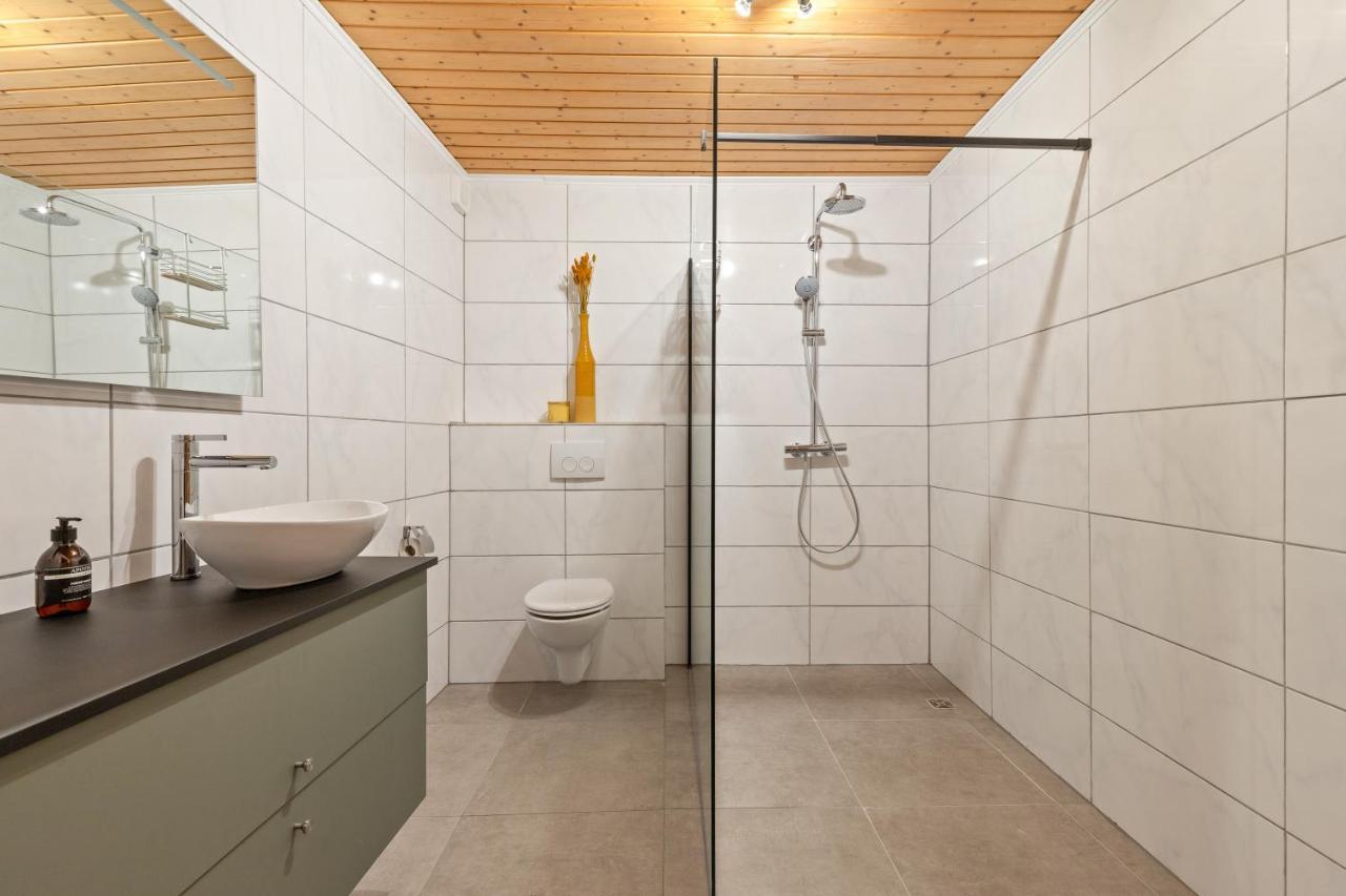 Haus Blaue Traube Mit Moselblick Und Privat Terrasse Apartment *