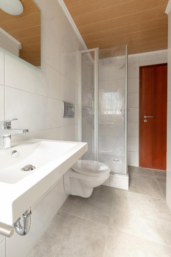 Haus Blaue Traube Mit Moselblick Und Privat Terrasse Apartment Ediger-Eller